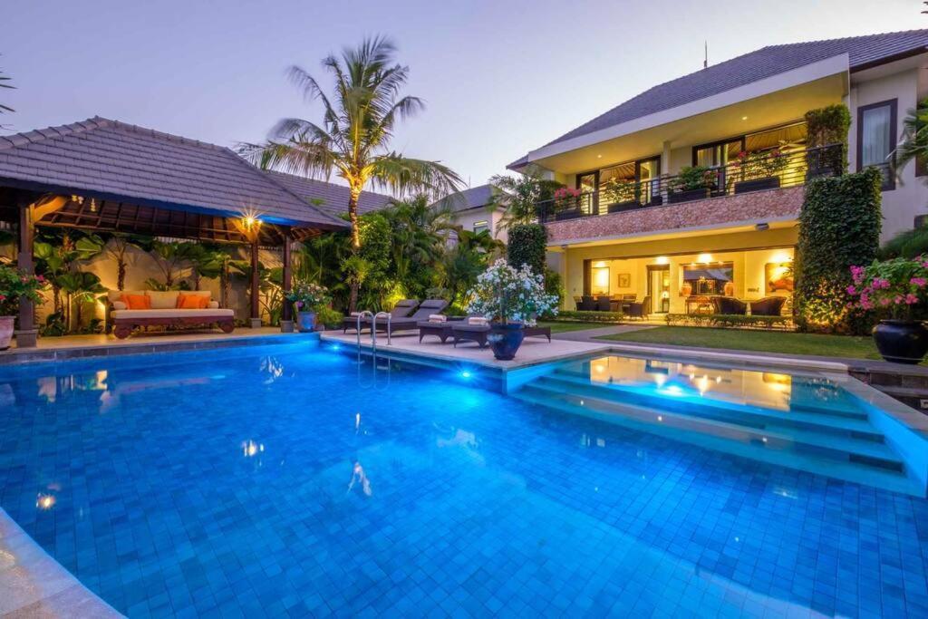 Kejora Beachfront Estate Sanur -Stunning Villa Eleven Екстериор снимка